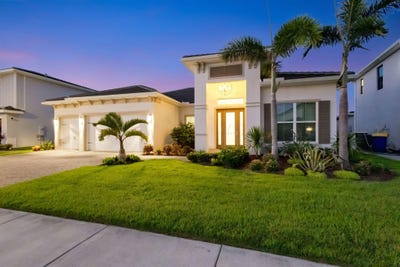 /international/us/5003-sw-winchester-drive-stuart-fl-110110277916/