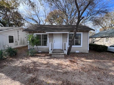 /international/us/504-lamar-street-sulphur-springs-tx-110107083938/