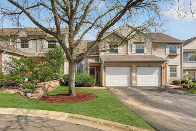 /international/us/565-ascot-lane-streamwood-il-110107682505/