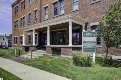 /international/us/50-filer-street-manistee-mi-110097927154/