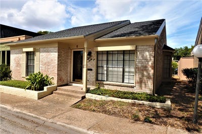 /international/us/126-lake-shore-drive-corpus-christi-tx-110120158064/