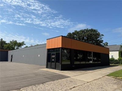 /international/us/104-oak-avenue-sw-montgomery-mn-110101432437/?lang=en