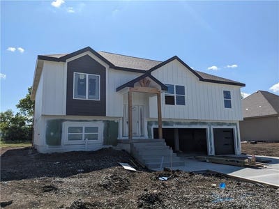 /international/us/1602-mulberry-street-pleasant-hill-mo-110107859123/