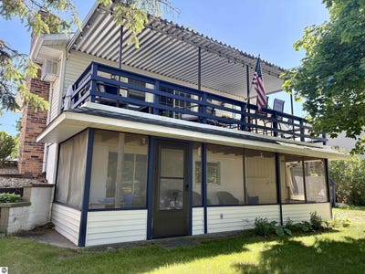 /international/us/4958-bayou-drive-lake-mi-110108505434/
