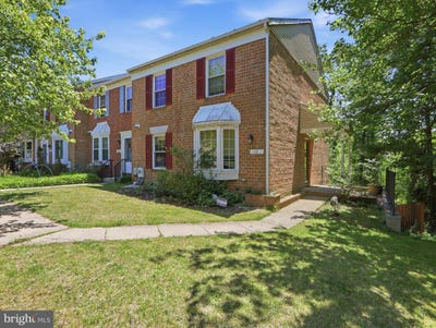 /international/us/13-courtwood-drive-pikesville-md-110108473187/