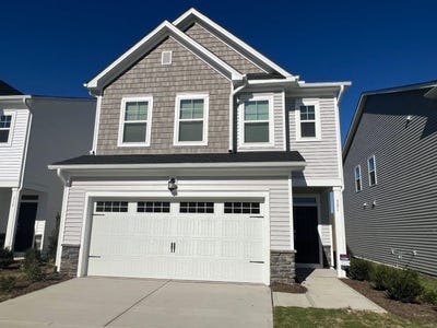 /international/us/321-glacier-lake-drive-raleigh-nc-110107664989/
