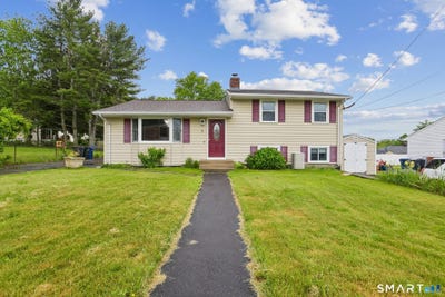 /international/us/8-norwell-street-west-haven-ct-110108387355/
