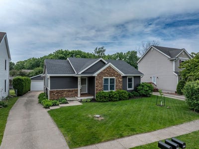 /international/us/7020-hickory-lane-urbandale-ia-110108389604/
