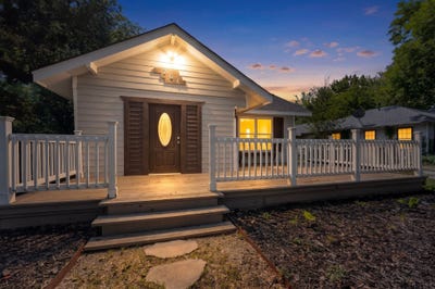 /international/us/206-farley-street-waxahachie-tx-110108359024/