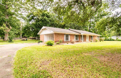 /international/us/1014-daniels-street-dermott-ar-110108346085/