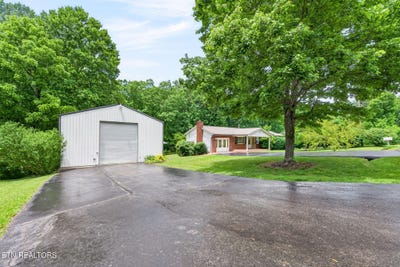 /international/us/340-prentice-st-crossville-tn-110108395317/