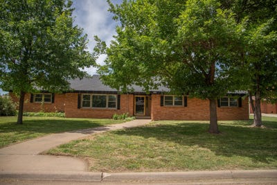 /international/us/301-maple-avenue-panhandle-tx-110100563345/?lang=en