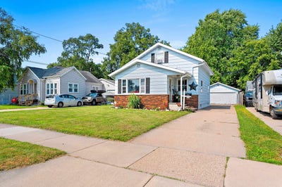 /international/us/1419-powers-street-oshkosh-wi-110101429517/?lang=id