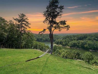 /international/us/170-lynn-creek-dr-fairfield-bay-ar-110107316857/