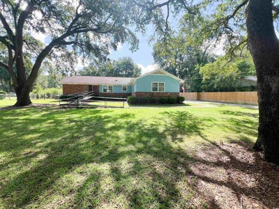 /international/us/1332-fulton-ave-kingstree-sc-110101161948/