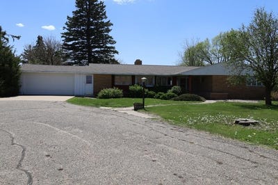 /international/us/302-s-12th-avenue-rock-rapids-ia-110107999618/
