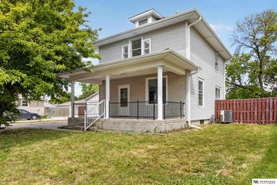 /international/us/1440-e-12-street-fremont-ne-110107855927/