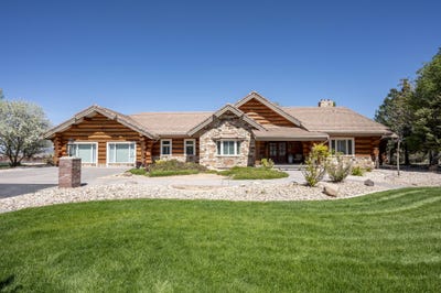 /international/us/1050-w-old-highway-91-parowan-ut-110108178689/