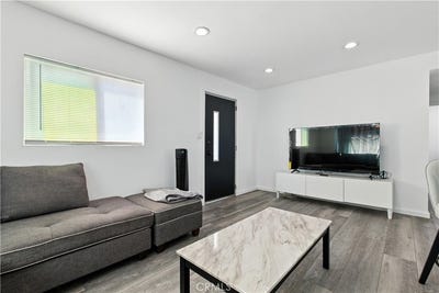 /international/us/1900-artesia-blvd-torrance-ca-110105270210/