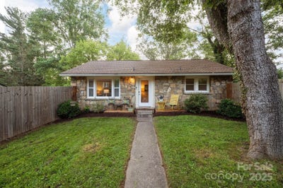 /international/us/9-linden-avenue-asheville-nc-110100678839/