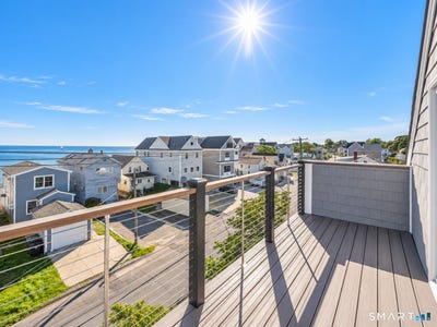 /international/us/42-melba-street-milford-ct-110110210176/