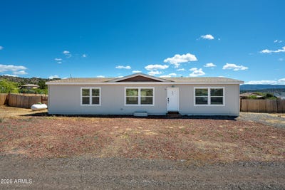 /international/us/5885-n-robin-lynn-lane-rimrock-az-110107397221/