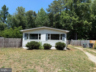 /international/us/12059-red-pine-road-ruther-glen-va-110108784279/