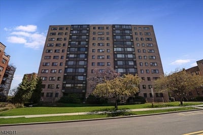 /international/us/90-prospect-ave-hackensack-city-nj-110107456295/