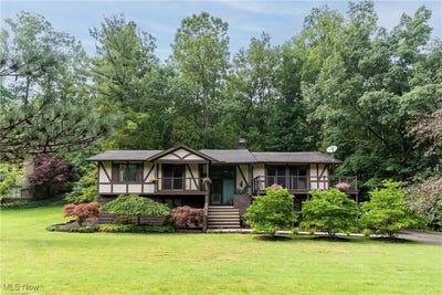 /international/us/10659-glen-forest-trail-brecksville-oh-110100800631/