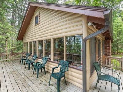 /international/us/1603-bass-lake-rd-e-eagle-river-wi-110100772076/
