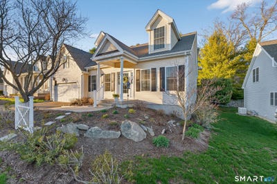 /international/us/3-windward-drive-east-lyme-ct-110107057813/