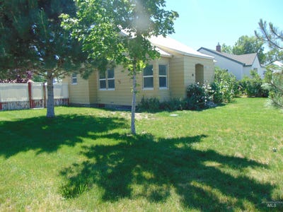 /international/us/90-nw-5th-street-ontario-or-110108471837/