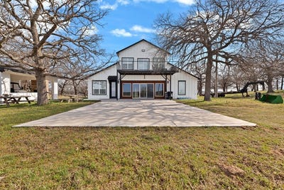 /international/us/1091-county-road-345-forestburg-tx-110108014318/