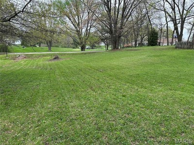 /international/us/901-tartuga-drive-edwardsville-il-110103495344/