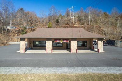 /international/us/307-e-main-street-sylva-nc-110105117331/