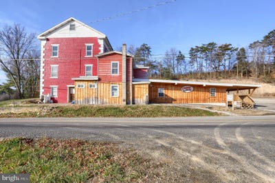 /international/us/3095-turkey-valley-road-mount-pleasant-mills-pa-110103669500/
