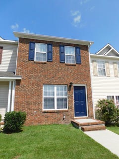 /international/us/203-spring-meadow-circle-jacksonville-nc-110107540111/