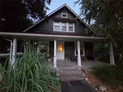 /international/us/721-n-broadway-street-la-cygne-ks-110109644647/
