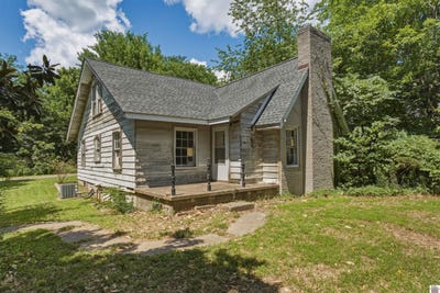 /international/us/318-w-fairview-eddyville-ky-110108857140/