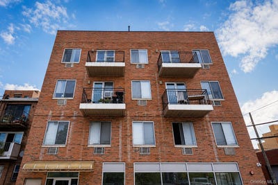 /international/us/31-53-linden-place-flushing-ny-110099935383/