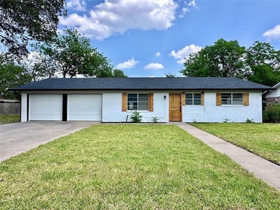 /international/us/2013-s-high-street-brady-tx-110099719292/
