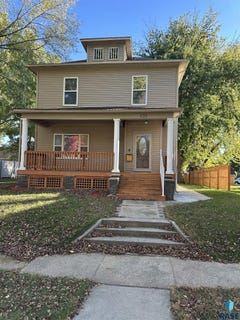 /international/us/431-w-luverne-st-luverne-mn-110106188028/