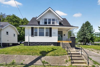 /international/us/2110-s-grand-traverse-street-flint-mi-110108221996/