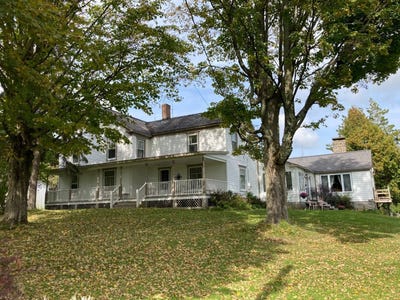 /international/us/217-walters-way-richfield-springs-ny-110097851429/