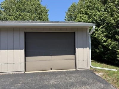 /international/us/10628-sister-bluff-drive-sister-bay-wi-110109352731/