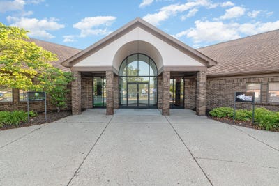 /international/us/6905-burlington-pike-florence-ky-110100839541/