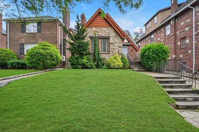 /international/us/32-15-149th-st-flushing-ny-110100327569/