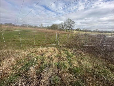 /international/us/24004-e-state-route-ee-highway-harrisonville-mo-110098757853/?lang=id