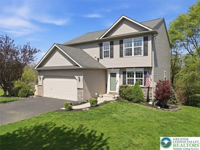 /international/us/1611-abigail-lane-south-whitehall-twp-pa-110107548123/