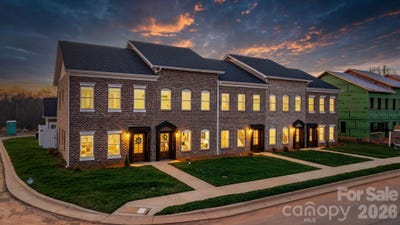 /international/us/2119-24th-street-lane-se-hickory-nc-110106257876/